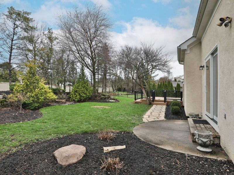 3827 Rockpointe Drive, Columbus, OH 43221 Photo 49