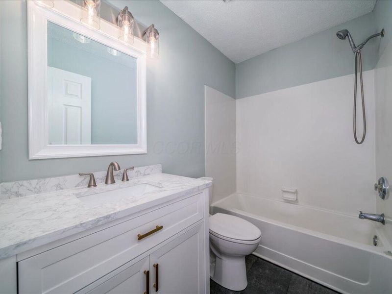 199 Spicewood Lane , Powell, OH 43065 Photo 18