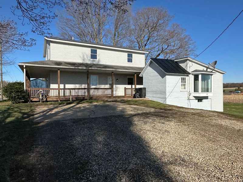 10367 Quaker Road, Fredericktown, OH 43019 Photo 3