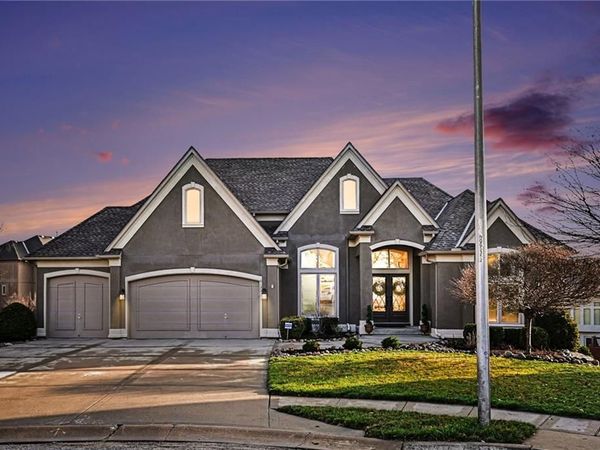 6133 N Cypress Court, Kansas City, MO 64119