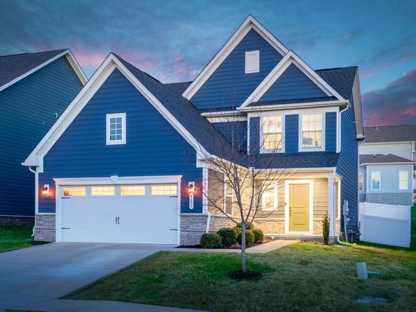 823 Dean Dr , Mount Juliet, TN 37122