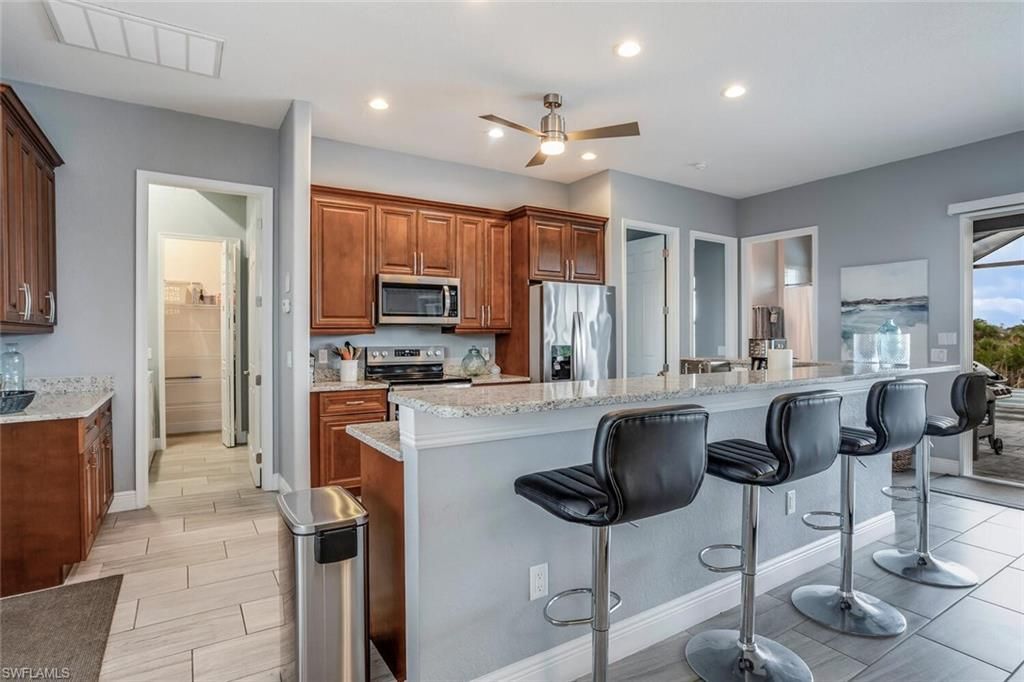 2714 NE 20th Ct, Cape Coral, FL 33909 Photo