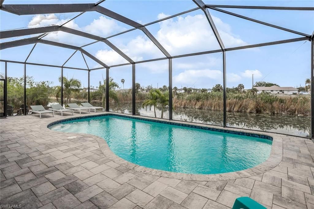 2714 NE 20th Ct, Cape Coral, FL 33909 Photo