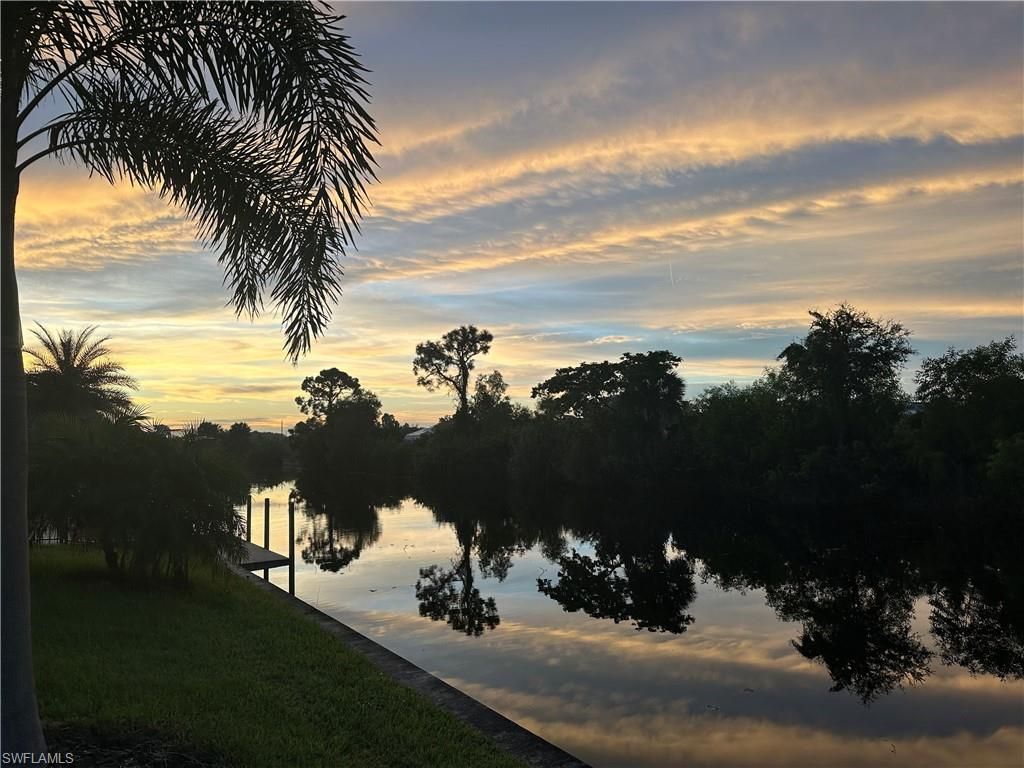 2714 NE 20th Ct, Cape Coral, FL 33909 Photo