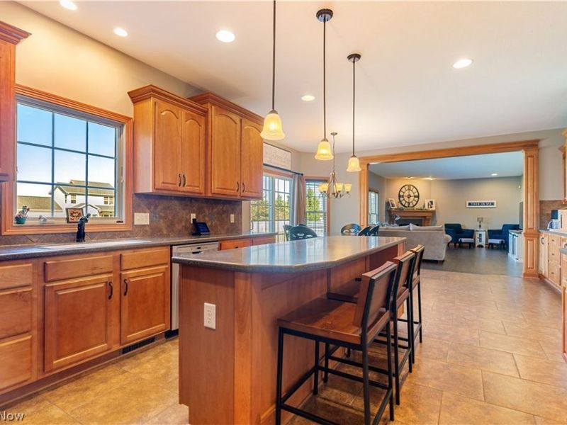 8811 Scotsbury Street NW, Massillon, OH 44646 Photo 11