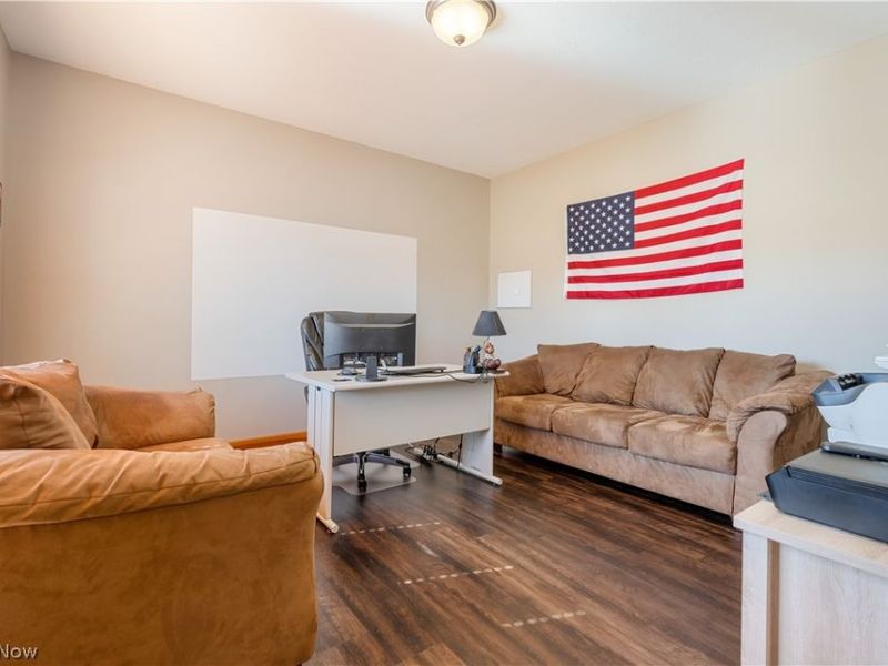 8811 Scotsbury Street NW, Massillon, OH 44646 Photo 5