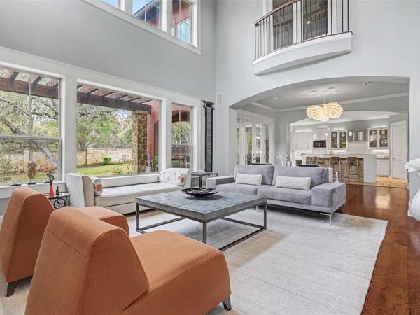 816 Stonewall Ridge LN, Austin, TX 78746