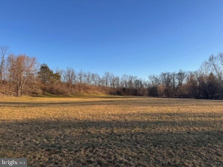 Meadowcreek Drive , Chambersburg, PA 17202 Main Photo