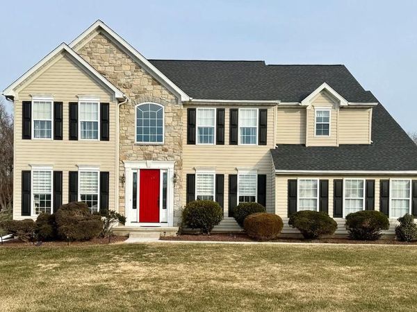 32 CHANCELLORSVILLE CIRCLE , MIDDLETOWN, DE 19709