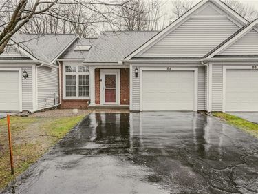 84 Amberwood Place, Rochester, NY 14626