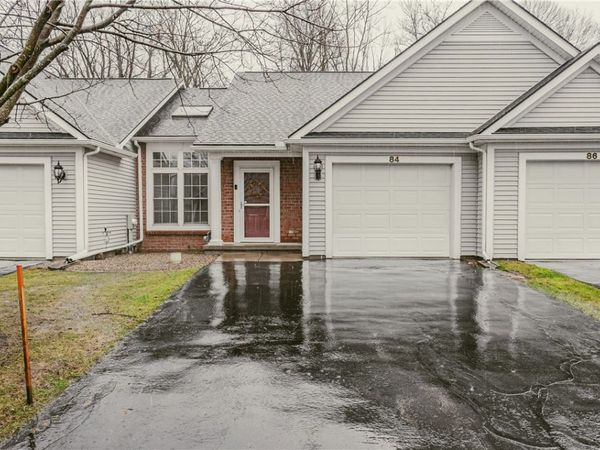 84 Amberwood Place, Rochester, NY 14626