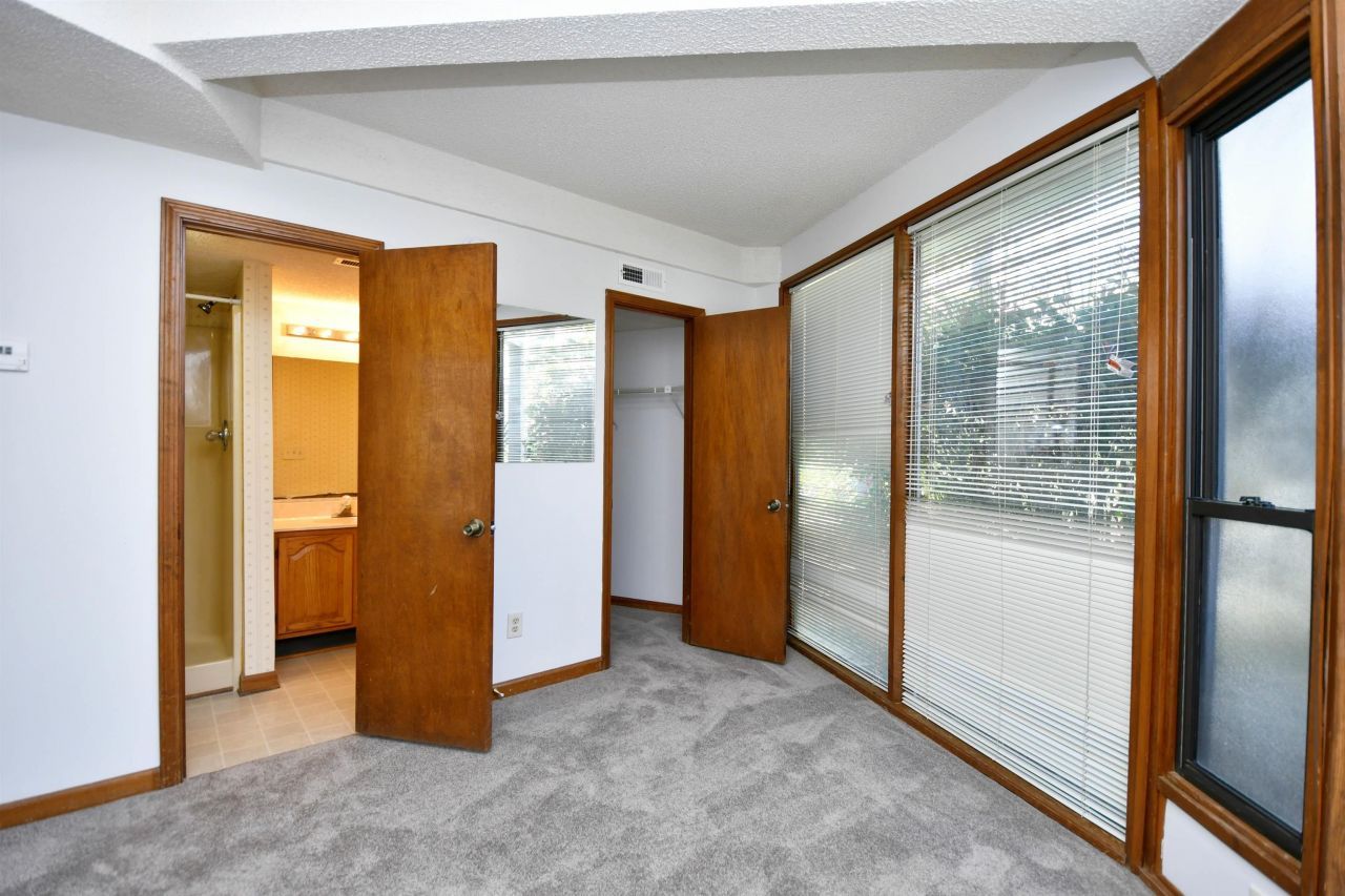 742 Tall Oaks Ct. Photo 24