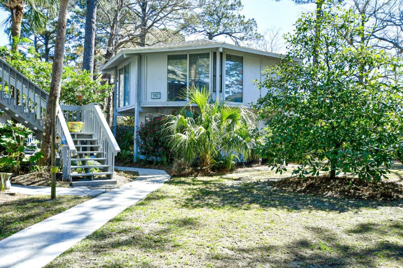 742 Tall Oaks Ct. Photo 28