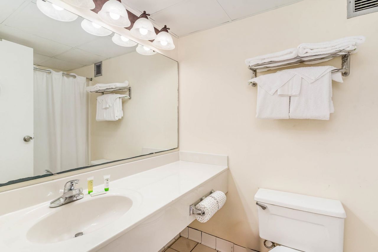 201 74th Ave. N  Photo 18