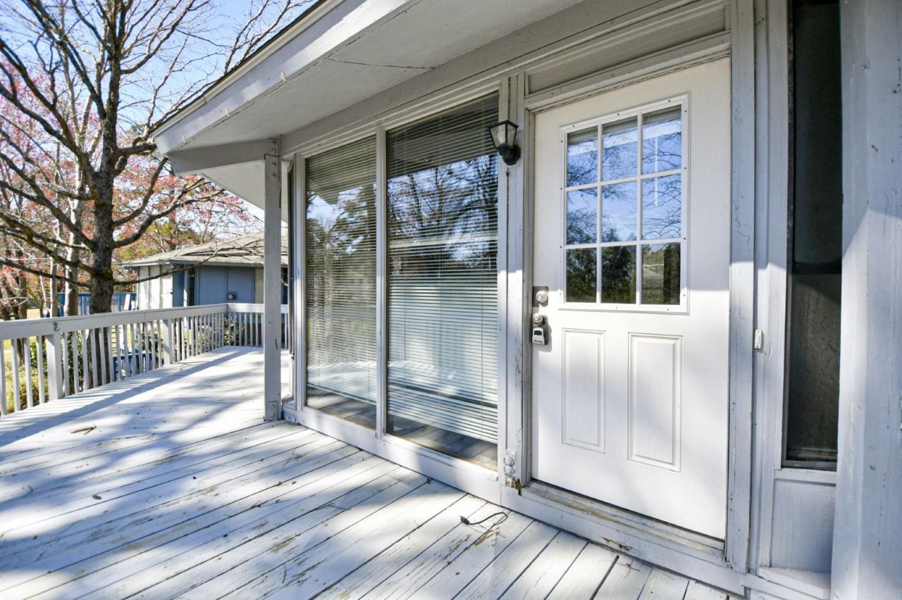 742 Tall Oaks Ct. Photo 4