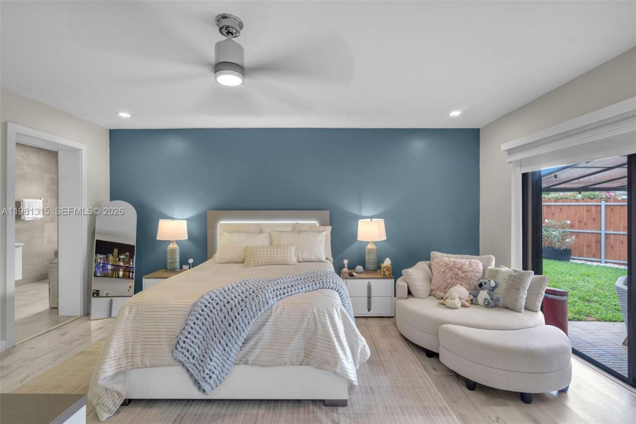 19951 NE 10th Place Way , Miami, FL 33179 Photo