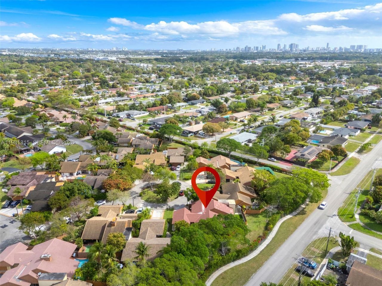 19951 NE 10th Place Way, Miami, FL 33179 Photo