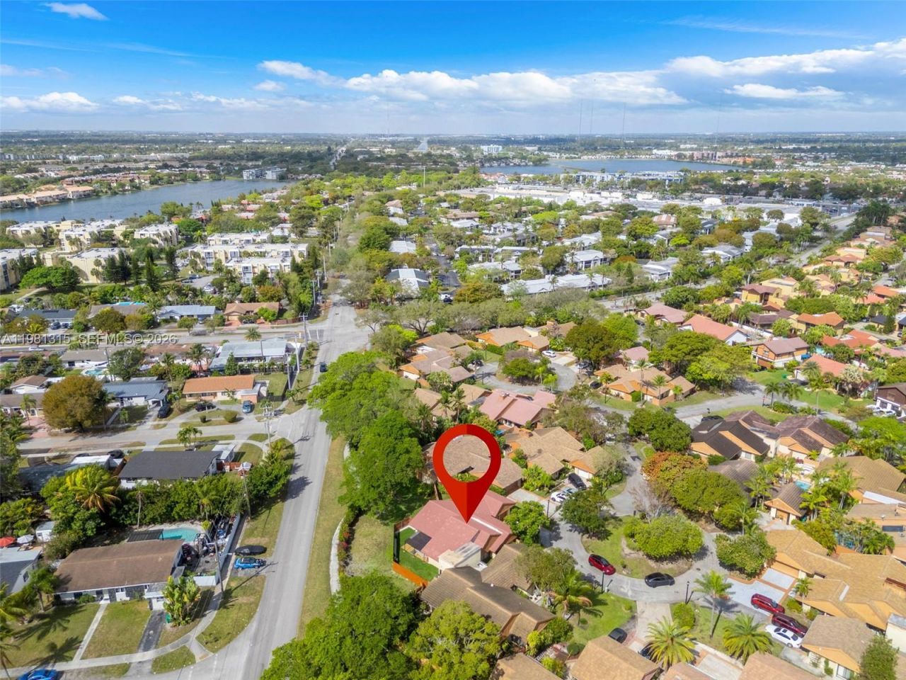 19951 NE 10th Place Way, Miami, FL 33179 Photo