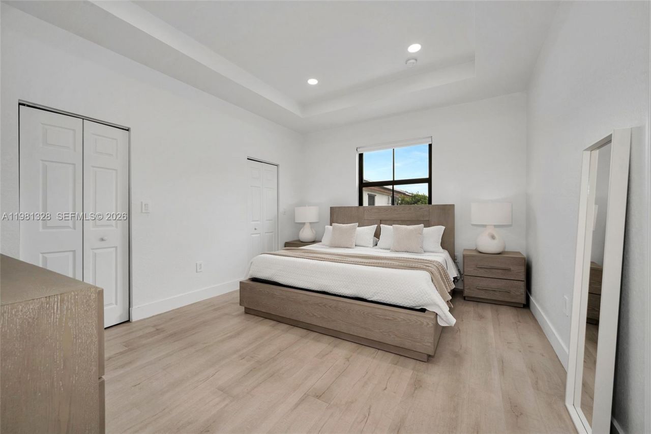 3438 W 104th Ter , Hialeah, FL 33018 Photo