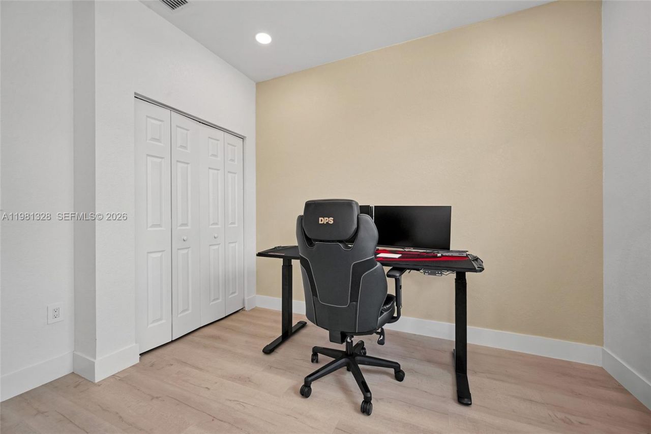 3438 W 104th Ter , Hialeah, FL 33018 Photo