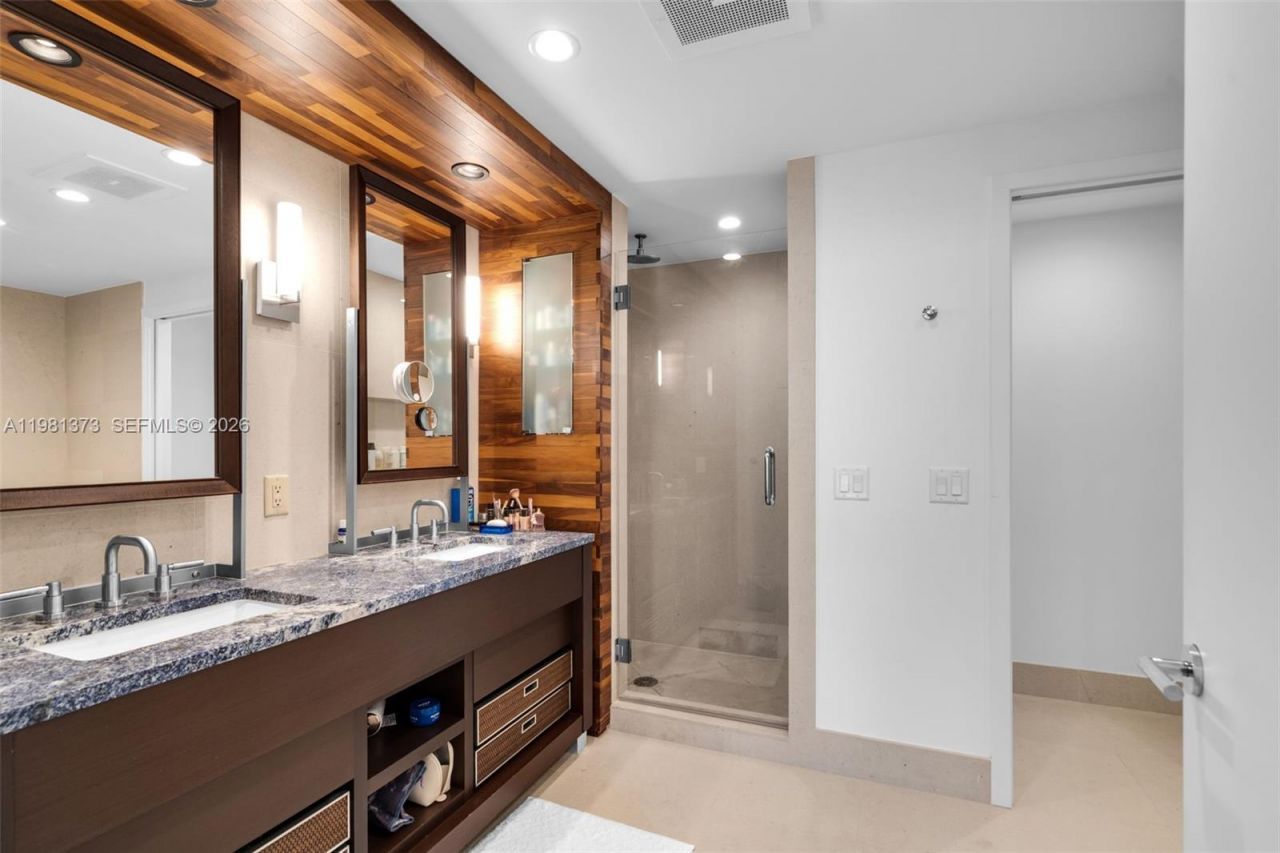 6899 Collins Ave , Unit 1602, Miami Beach, FL 33141 Photo