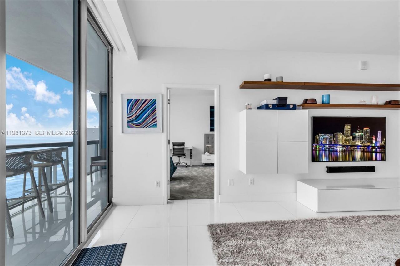 6899 Collins Ave , Unit 1602, Miami Beach, FL 33141 Photo