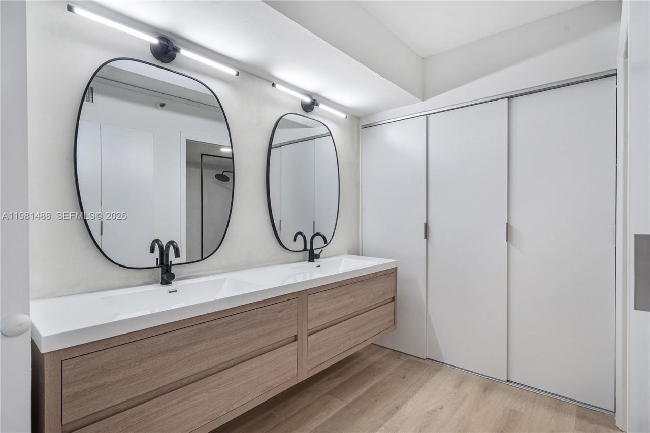 19101 NE 36th Ct , Unit 2604, Aventura, FL 33180 Photo