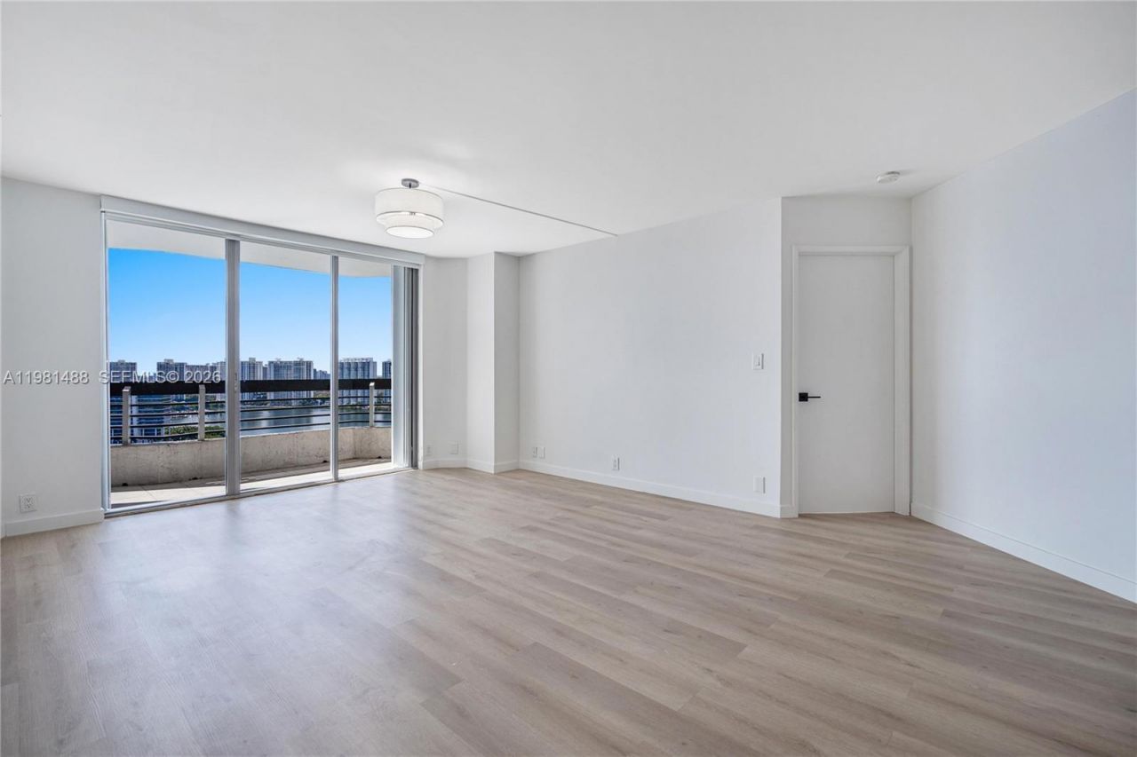 19101 NE 36th Ct , Unit 2604, Aventura, FL 33180 Photo