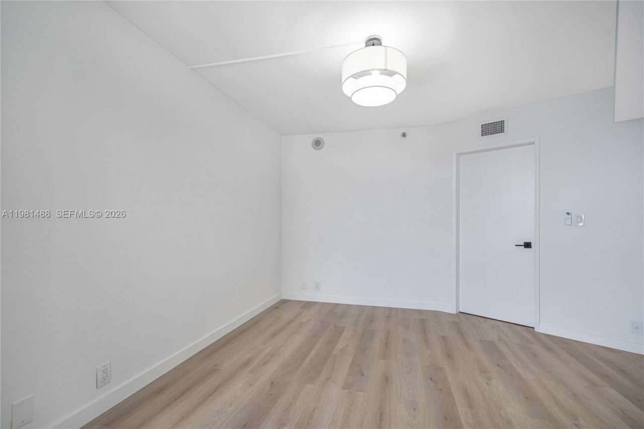 19101 NE 36th Ct , Unit 2604, Aventura, FL 33180 Photo