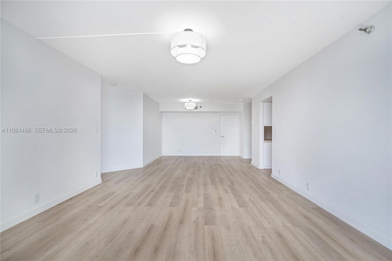 19101 NE 36th Ct , Unit 2604, Aventura, FL 33180 Photo