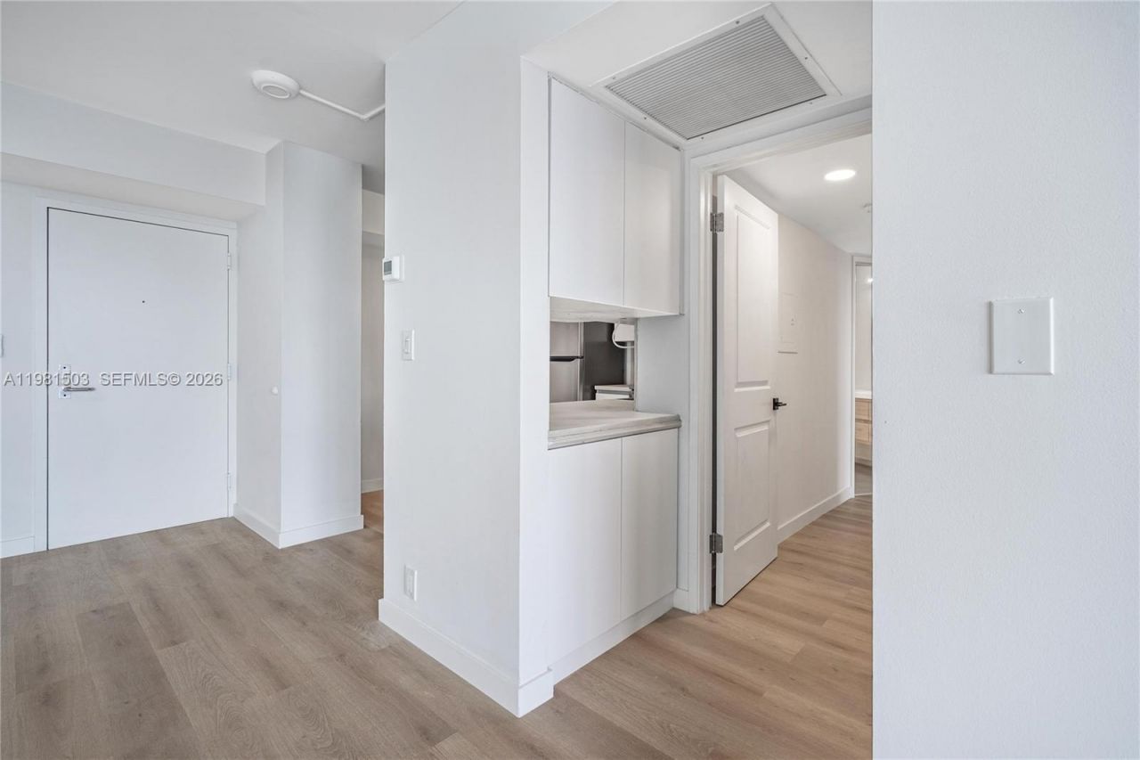 19101 NE 36th Ct, Unit 2604, Aventura, FL 33180 Photo