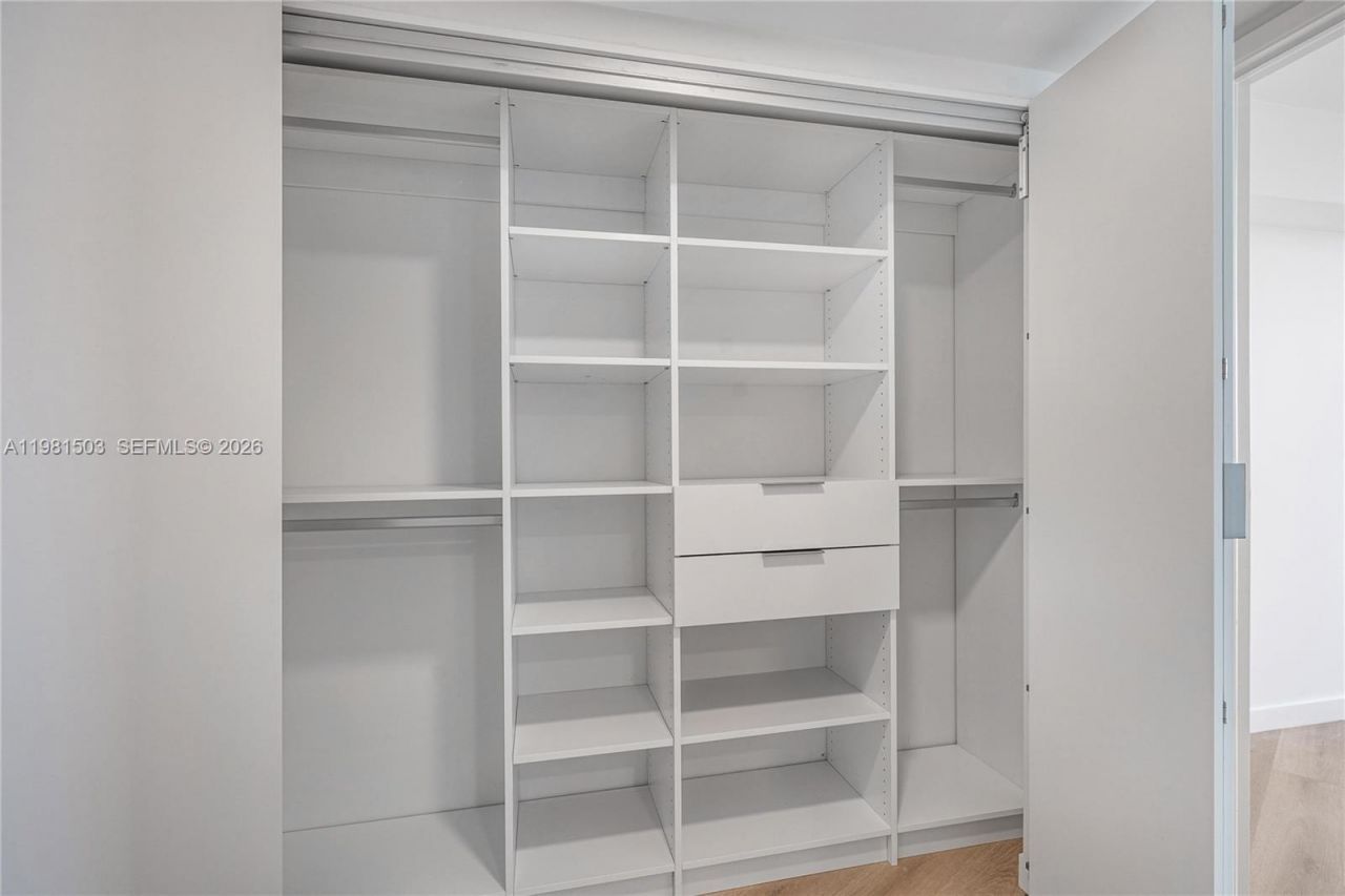 19101 NE 36th Ct, Unit 2604, Aventura, FL 33180 Photo