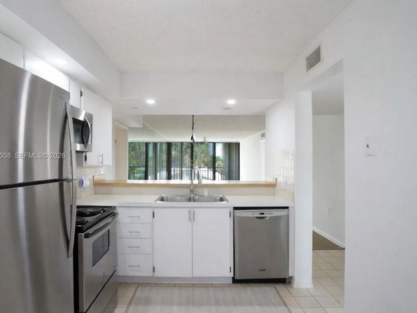 2761 Village Blvd, Unit 304, West Palm Beach, FL 33409