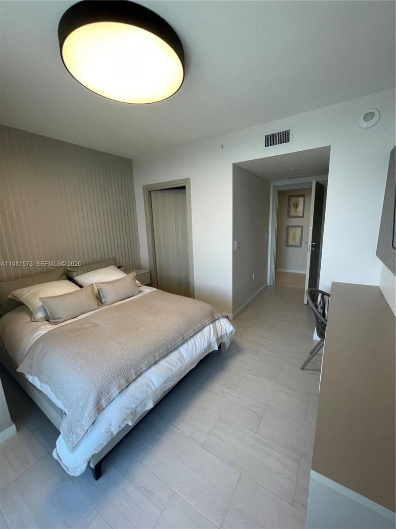 1000 Brickell Plaza, Unit 4410, Miami, FL 33131 Photo