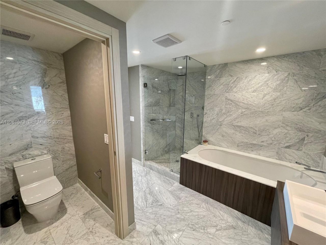 1000 Brickell Plaza, Unit 4410, Miami, FL 33131 Photo