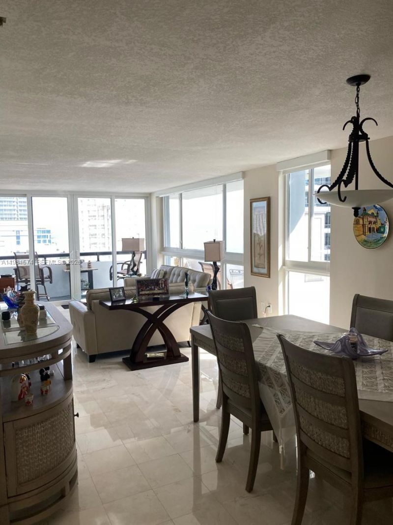 3200 Collins Ave , Unit 10-1, Miami Beach, FL 33140 Photo