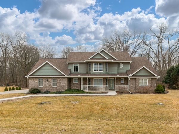 1924 Brierwood Lane, Port Byron, IL 61275