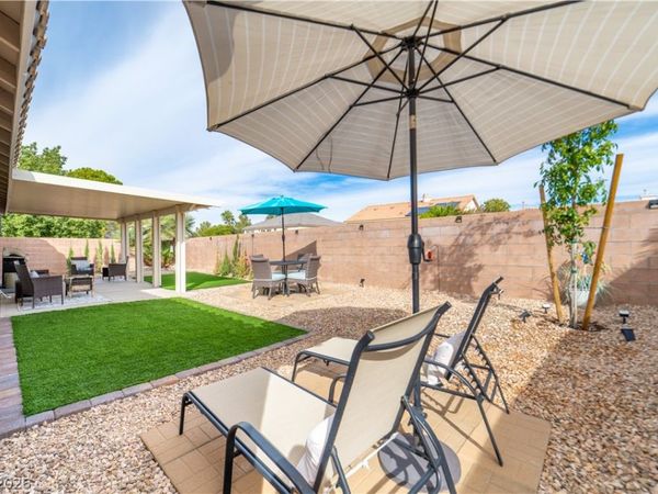 686 Pansy Place , Henderson, NV 89052