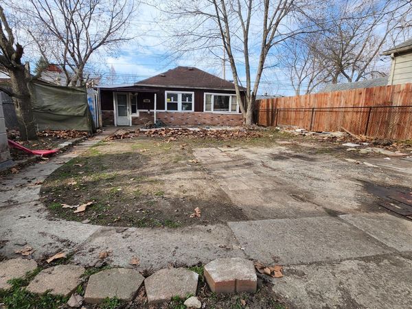 7559 Toepfer Road, Warren, MI 48091