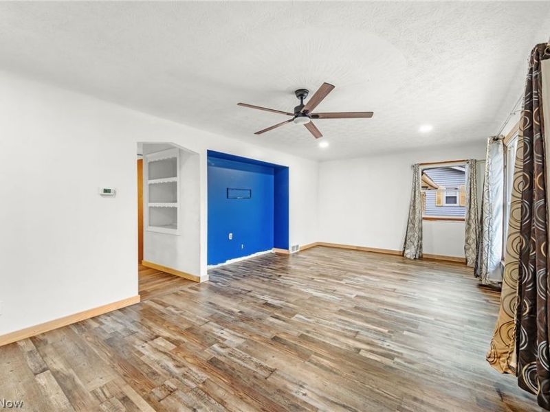 3290 NW Sweitzer Street NW, Uniontown, OH 44685 Photo 4