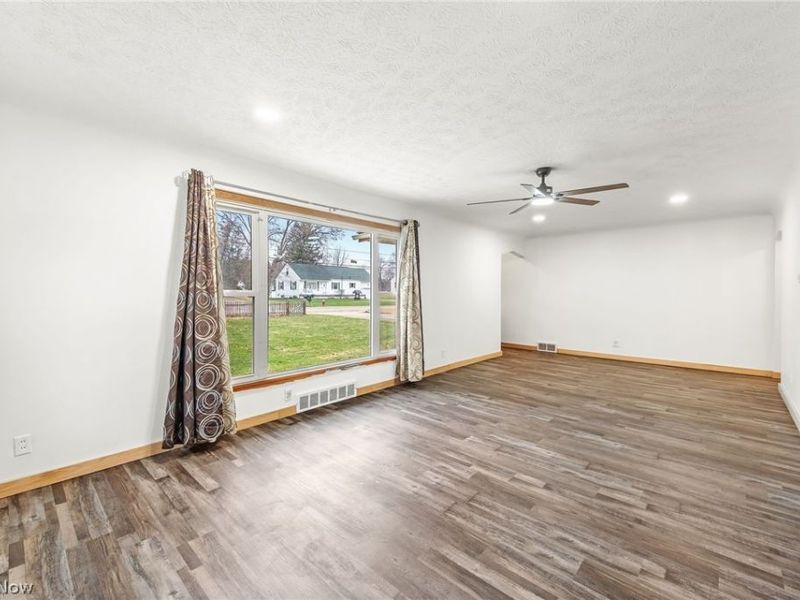 3290 NW Sweitzer Street NW, Uniontown, OH 44685 Photo 5