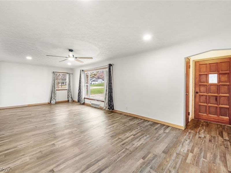 3290 NW Sweitzer Street NW, Uniontown, OH 44685 Photo 6