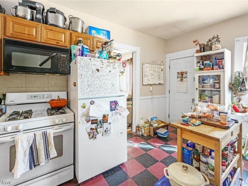 1303 Castle Avenue, Cleveland, OH 44113 Photo 17