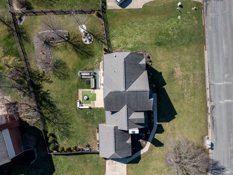 5445 Pine Vista Court, West Chester, OH 45069 Photo 3