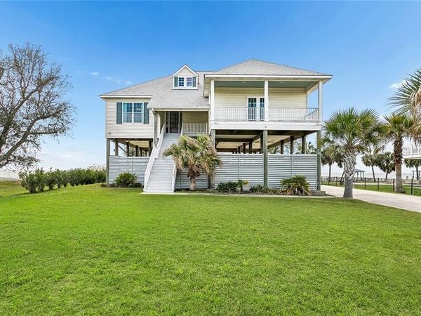 52 N TREASURE ISLE Road, Slidell, LA 70461