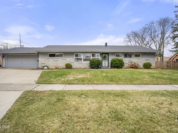 3047 March Drive , Toledo, OH 43614