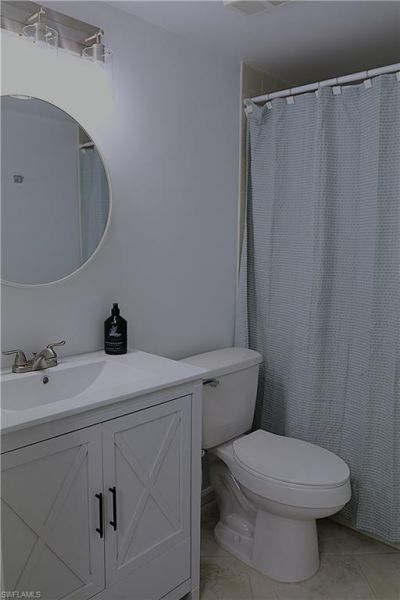 5708 Deauville Cir, Unit J203, Naples, FL 34112 Photo