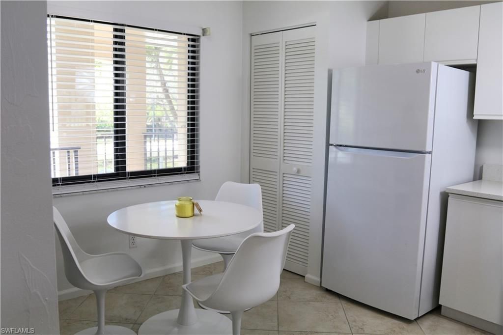 5708 Deauville Cir, Unit J203, Naples, FL 34112 Photo