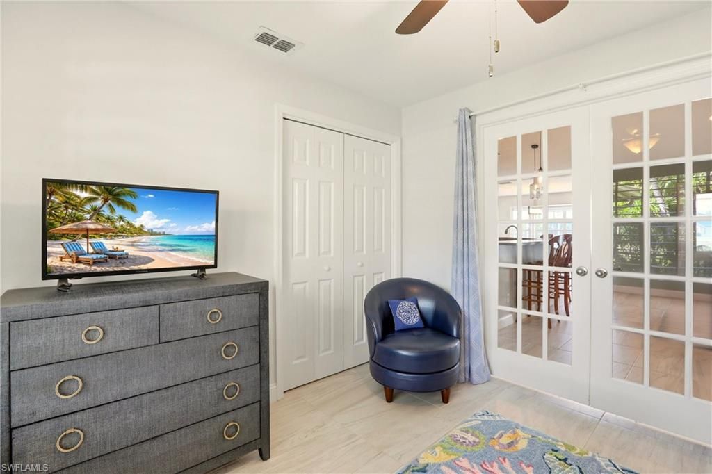 4282 Longshore Way N, Naples, FL 34119 Photo