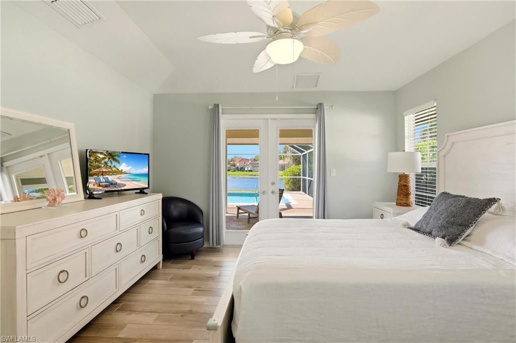 4282 Longshore Way N, Naples, FL 34119 Photo